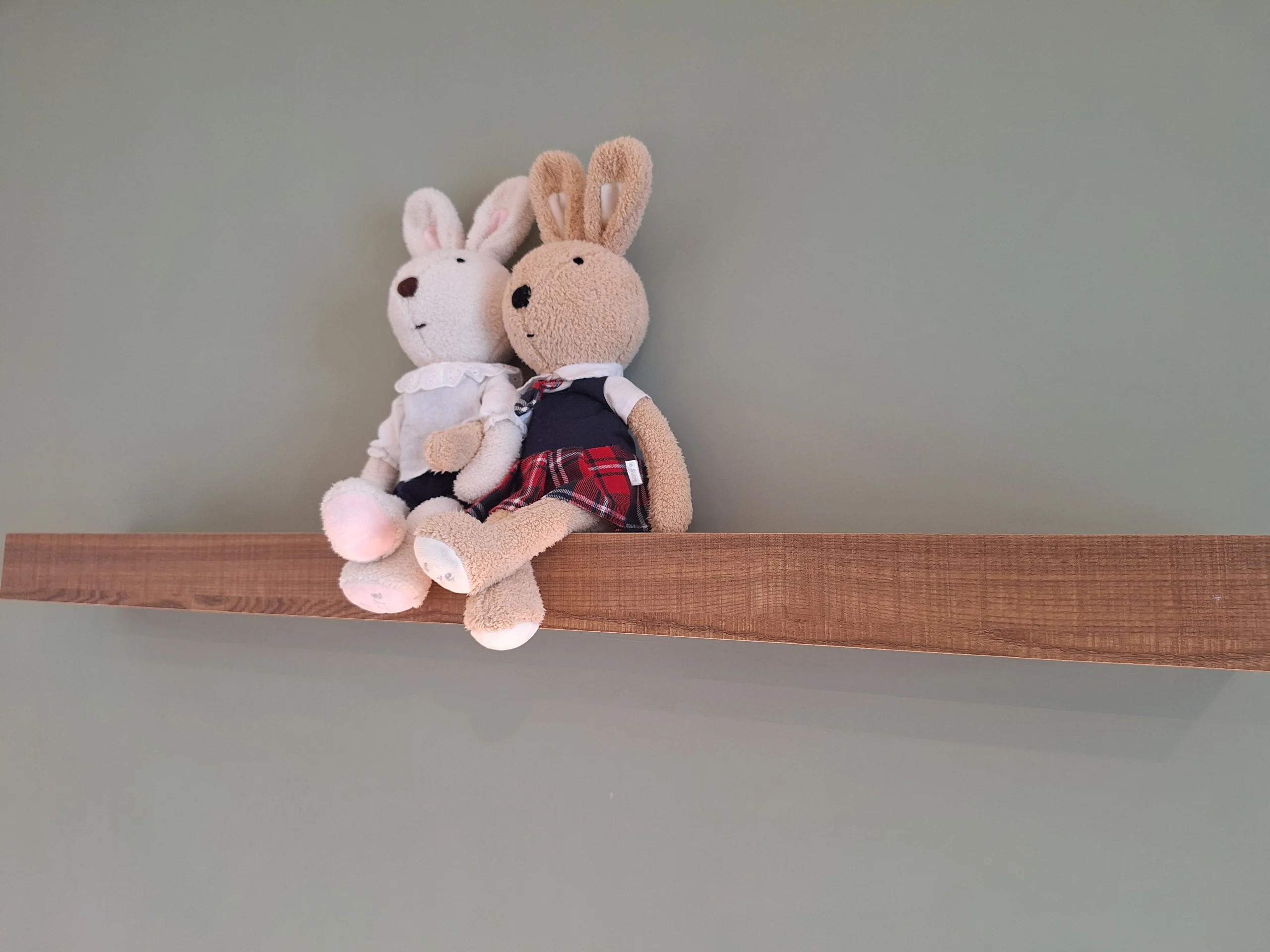 泥House_2樓A2雙人套房床頭擺設4