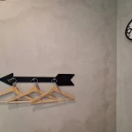 泥House_3樓B2雙人套房掛衣架1