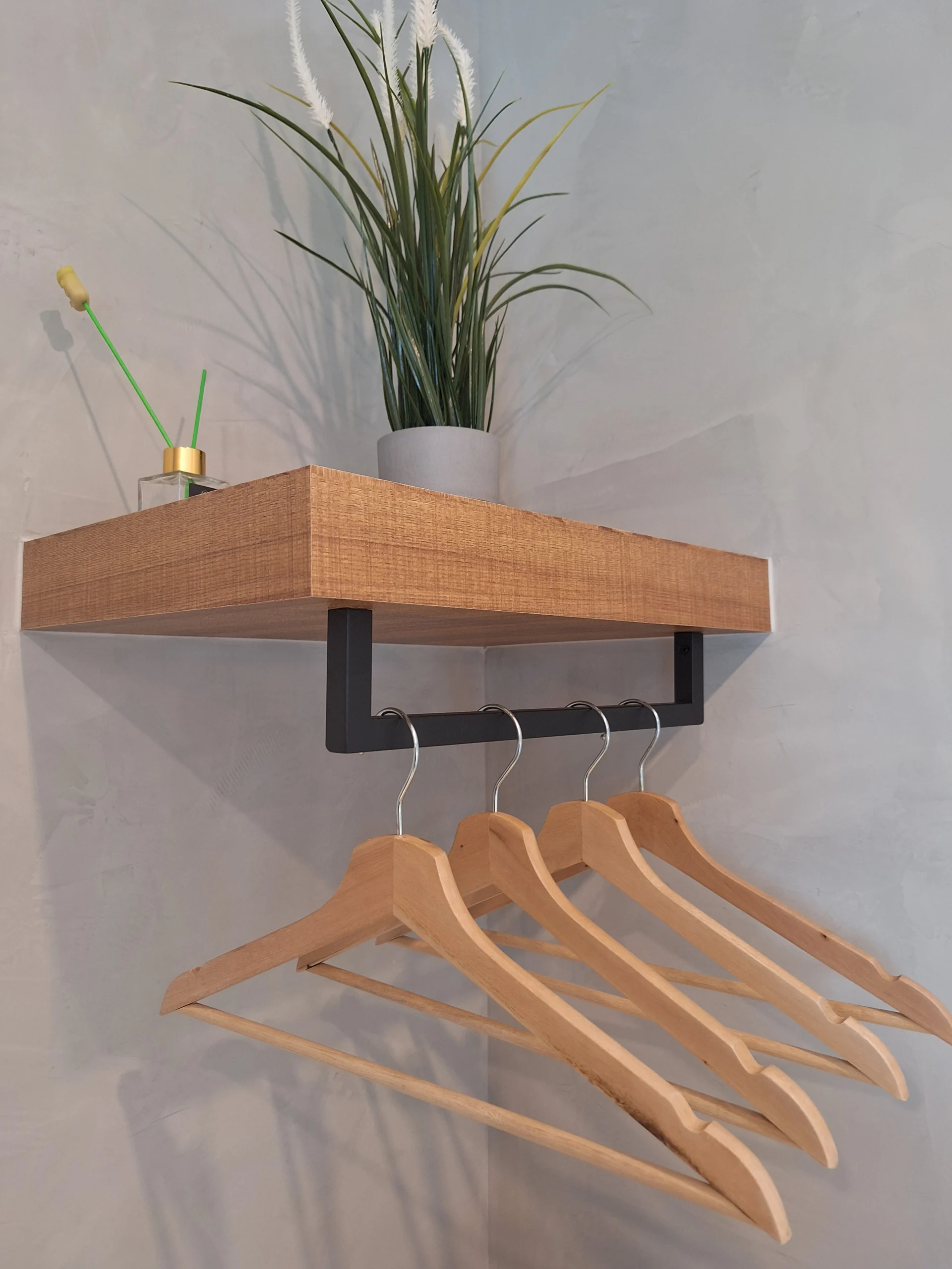 泥House_3樓B2雙人套房掛衣架3