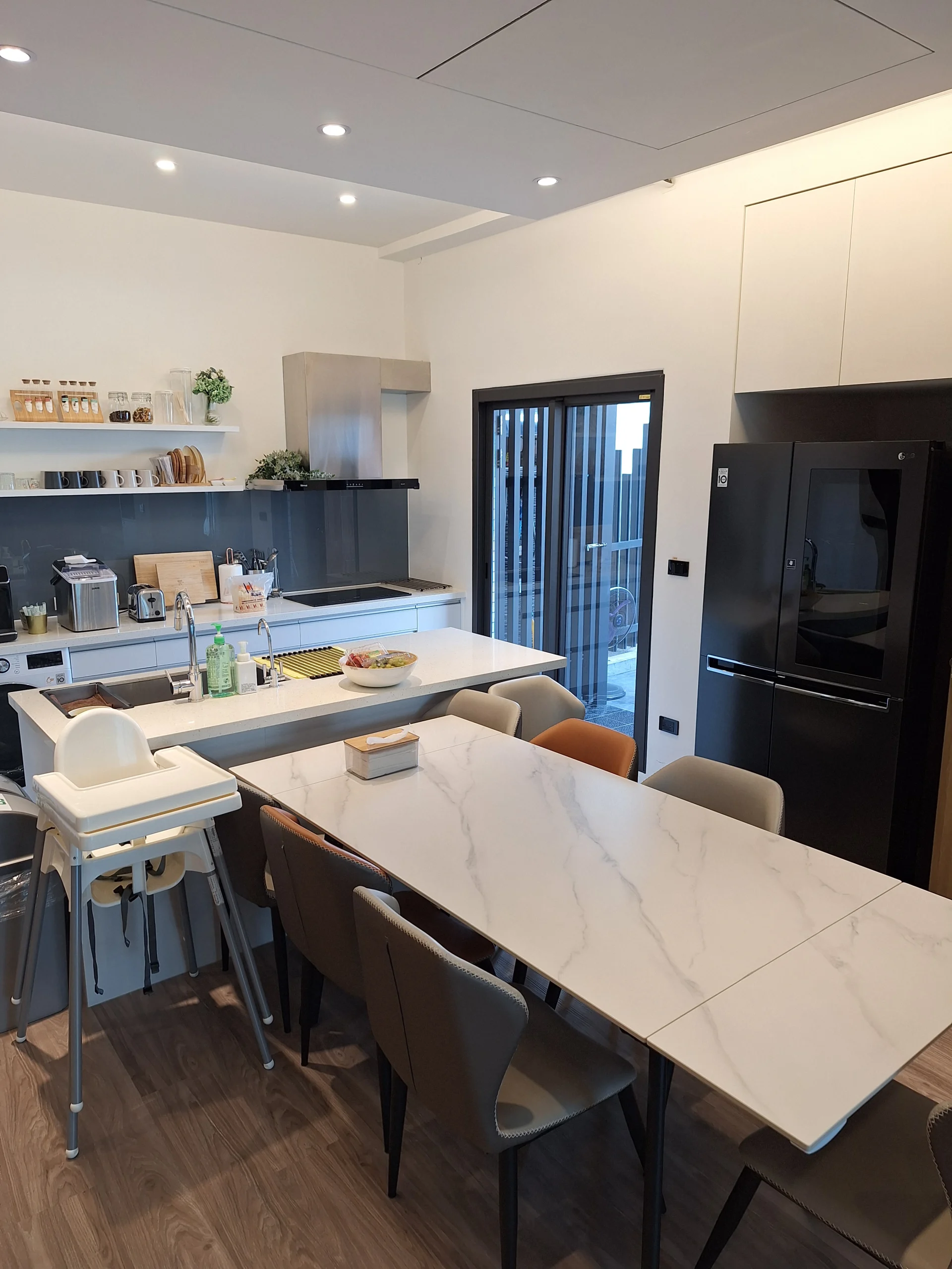 泥House_廚房全景