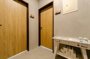 泥House_房門角落