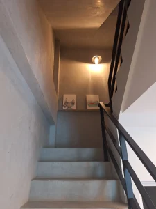泥House_樓梯間1